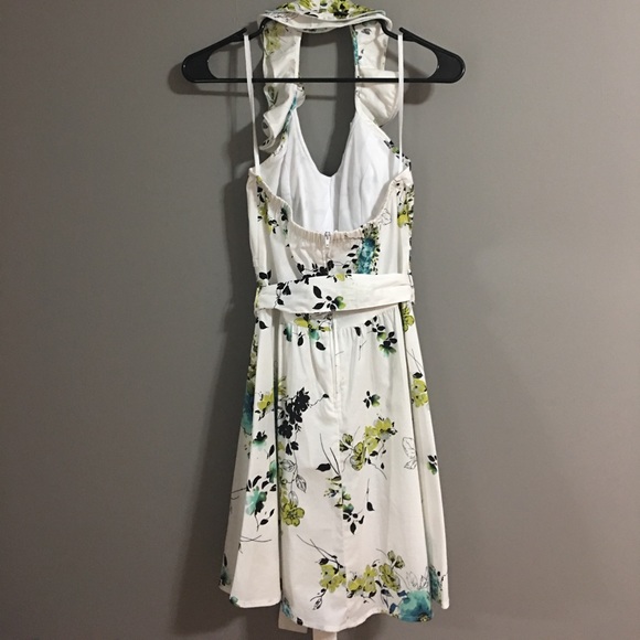 Floral Linen Summer Dress (S, M, L) - Picture 7 of 7