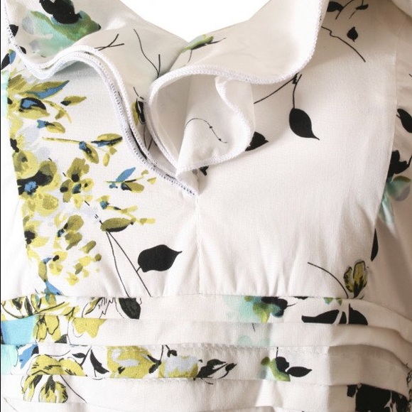 Floral Linen Summer Dress (S, M, L) - Picture 3 of 7