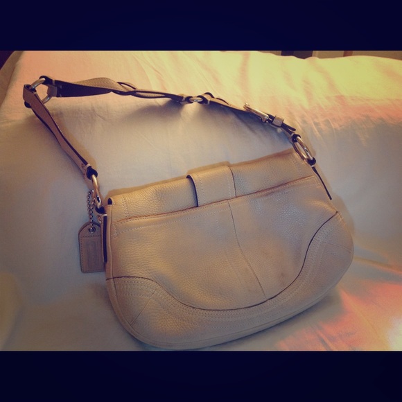 🌞 Coach women’s  handbag - Picture 2 of 2