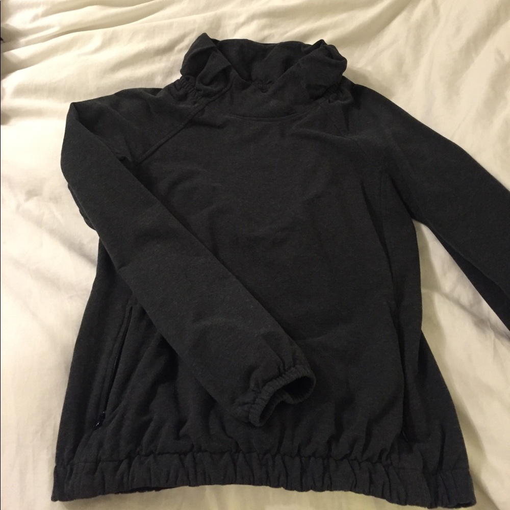 Lululemon Pullover