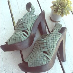 7 For All Man Kind Heels🌸