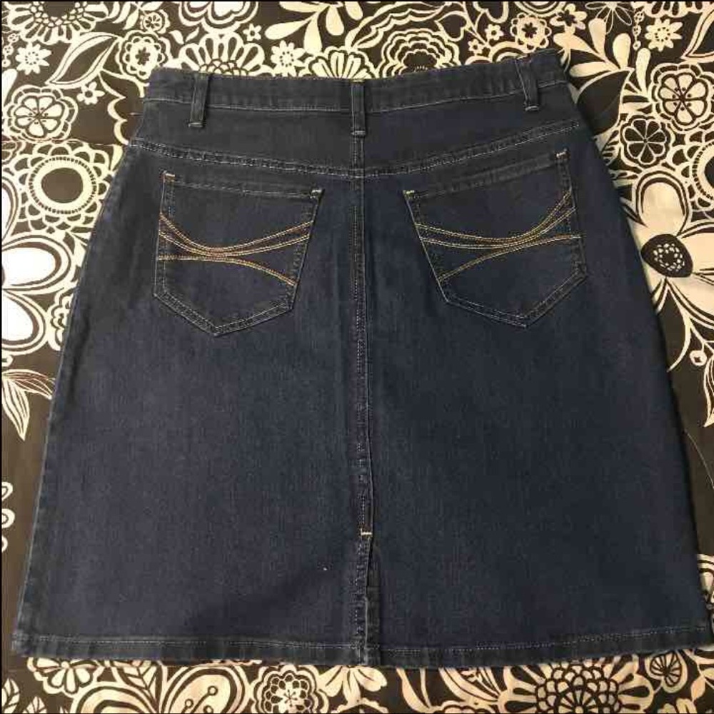 Mid-Rise Denim Skirt