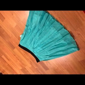 Teal trendy skirt
