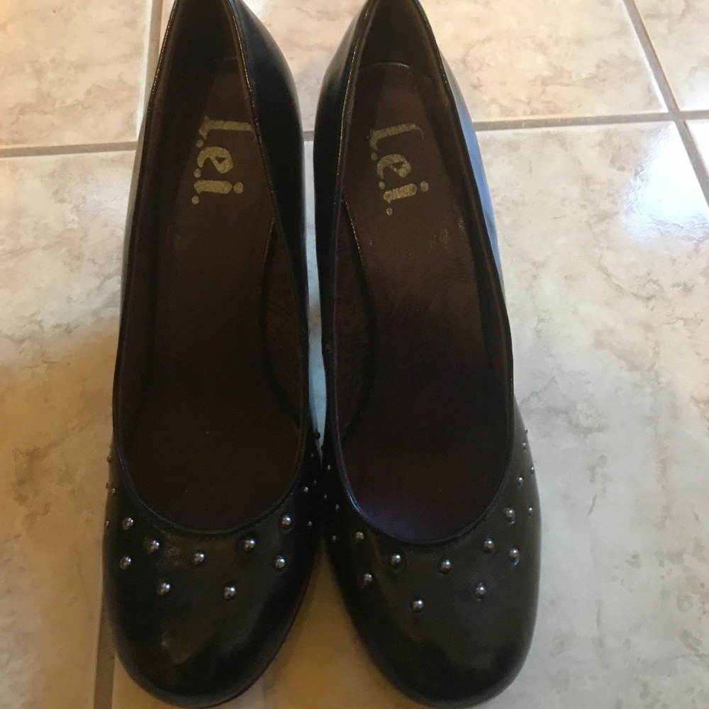 L.e.i Black Heels