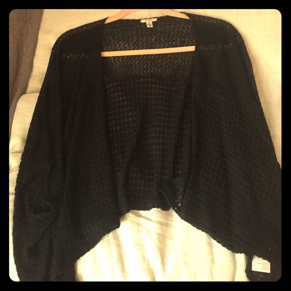 Black open sweater, oversized