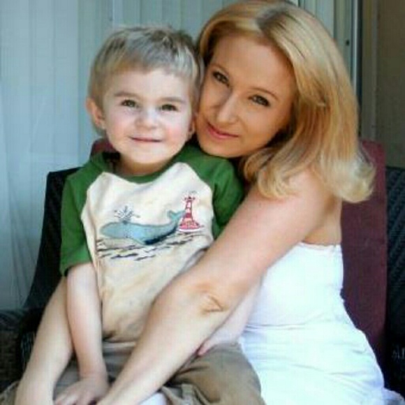 Meet your Posher, Karla - Picture 4 of 7