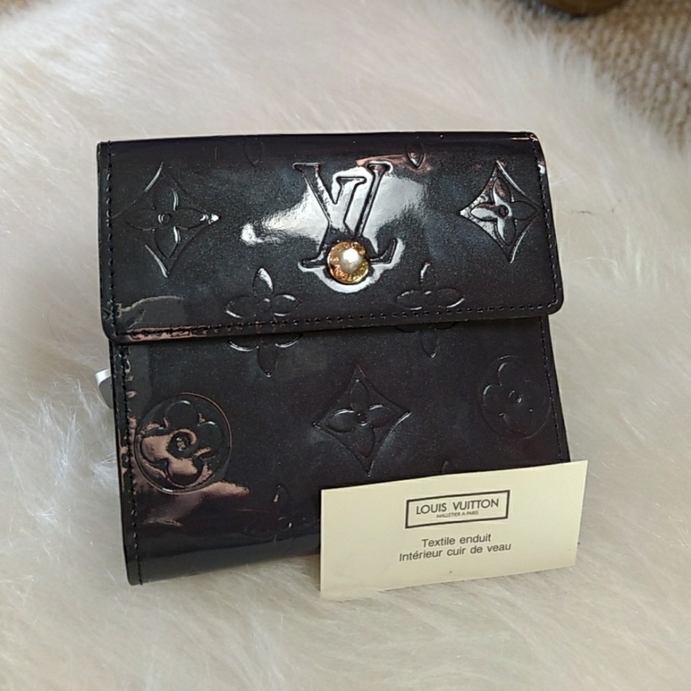 Louis Vuitton Elise Trifold Wallet