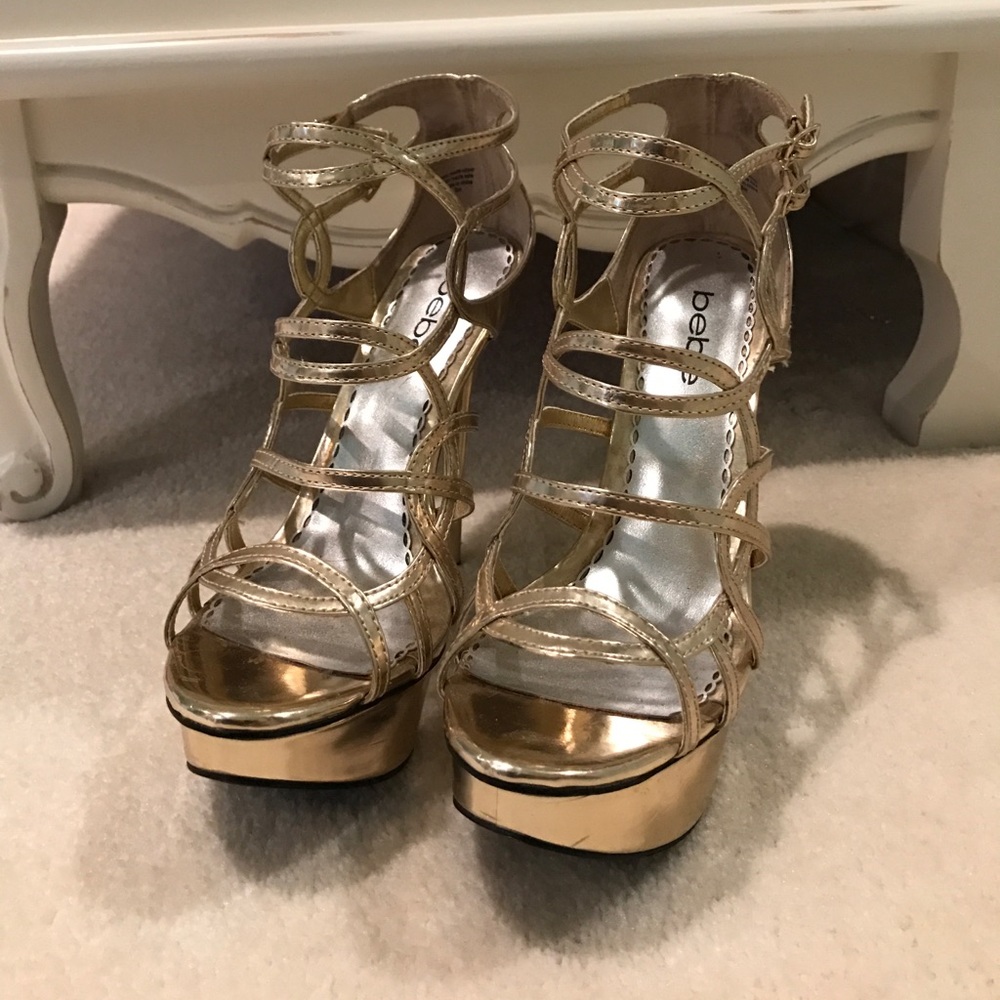 🚨SALE🚨Gold Bebe high heels