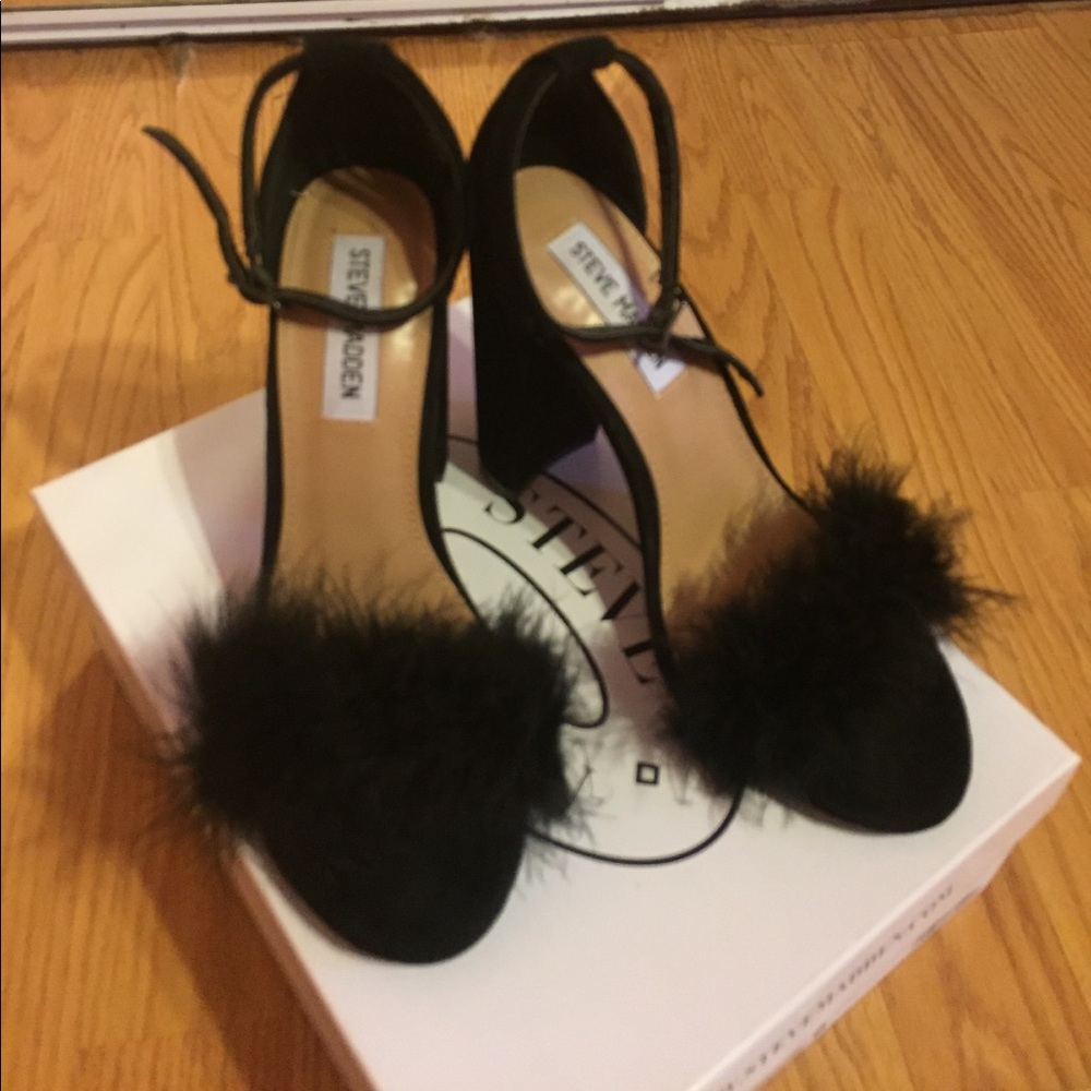 Steve Madden Carabu heels