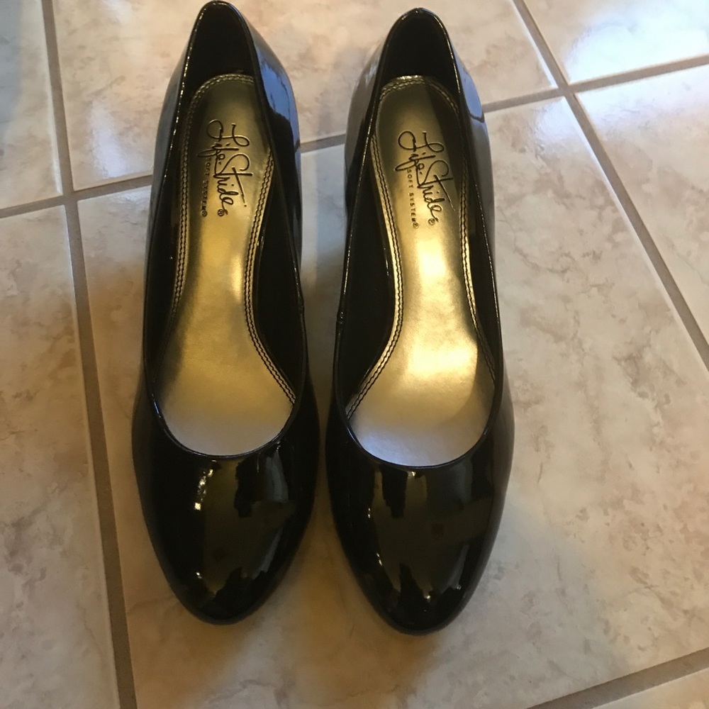 Shiny black heels