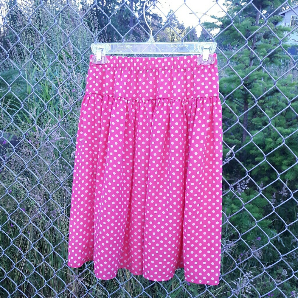 Cute Ace Delivery pink polka dot skirt