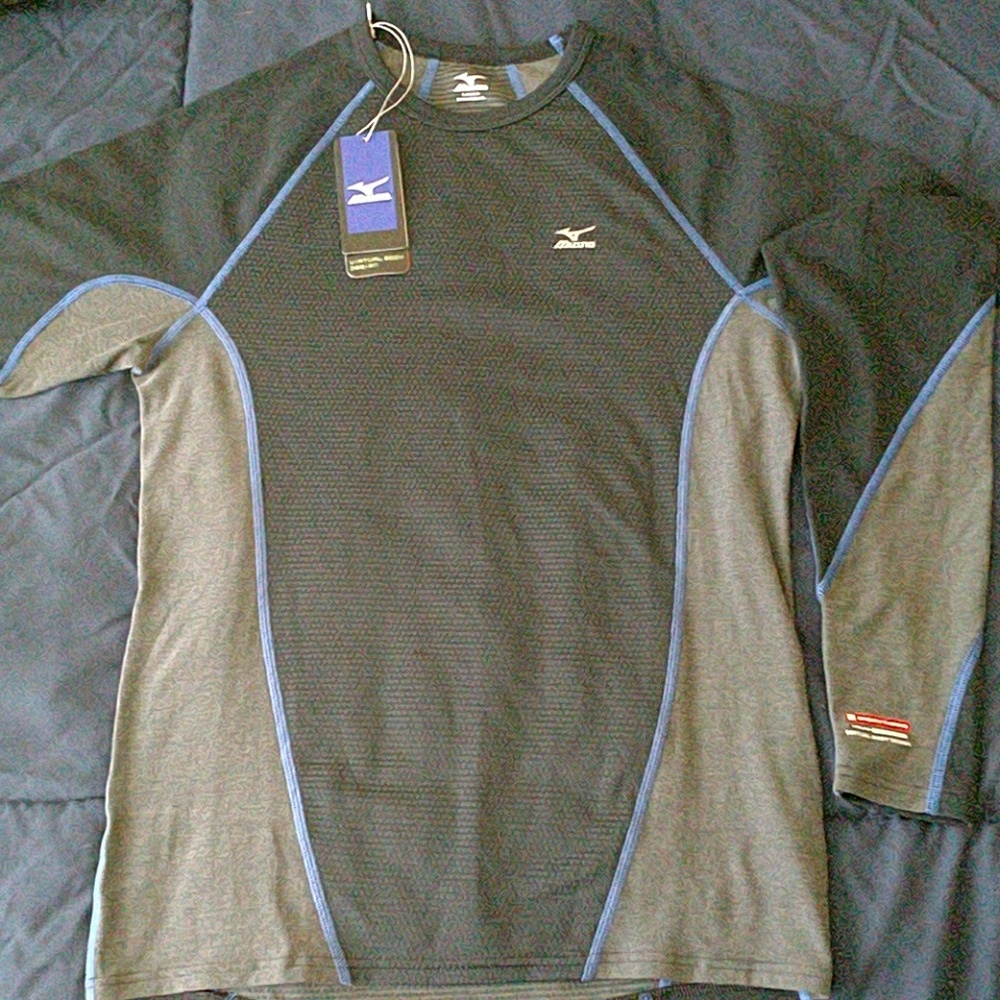 Mizuno breath thermo shirt
