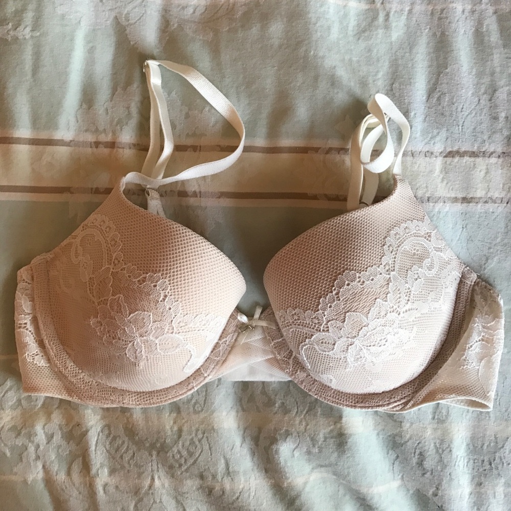 VS Nude Lace Demi Bra