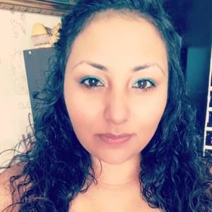 Meet your Posher, Mirna