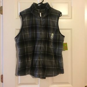 Plaid fleece vest NWT!