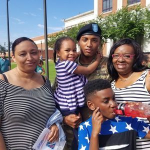 Meet your Posher, Dion