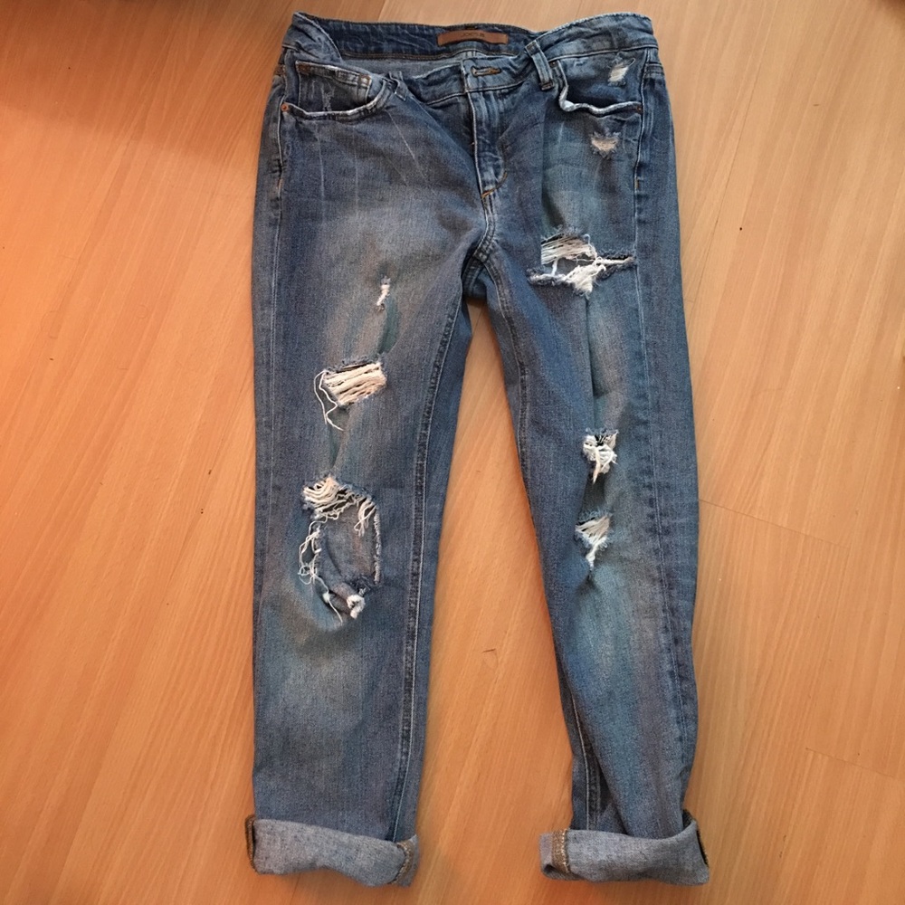 Used distressed Joe's Jeans size 27