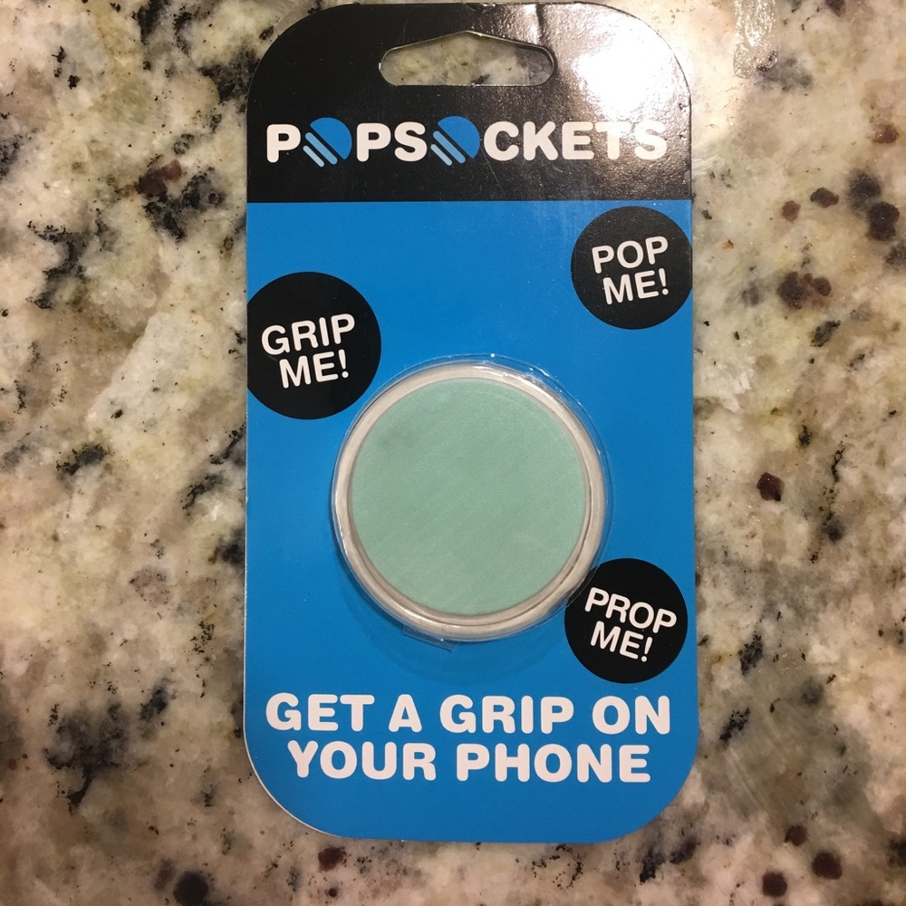 Off-brand Popsocket. Never been used. Mint