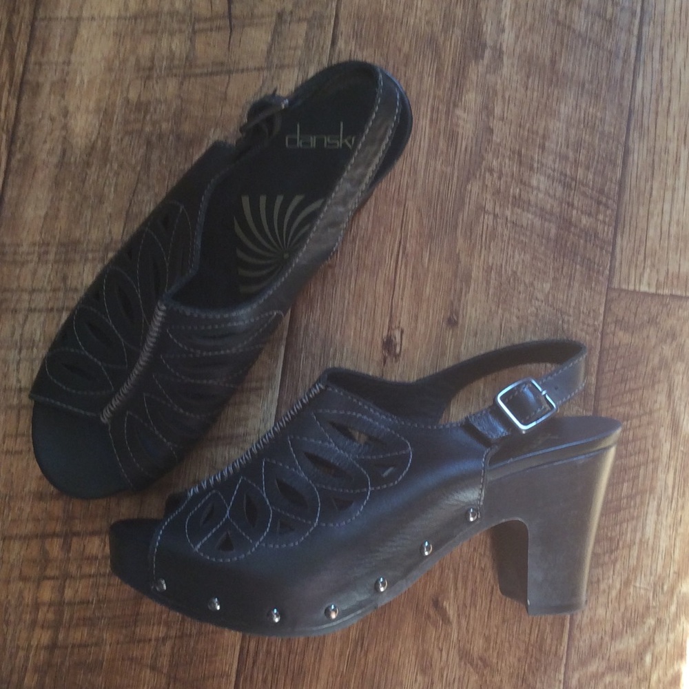 Dansko Rowena Clogs/Sandals - image 3