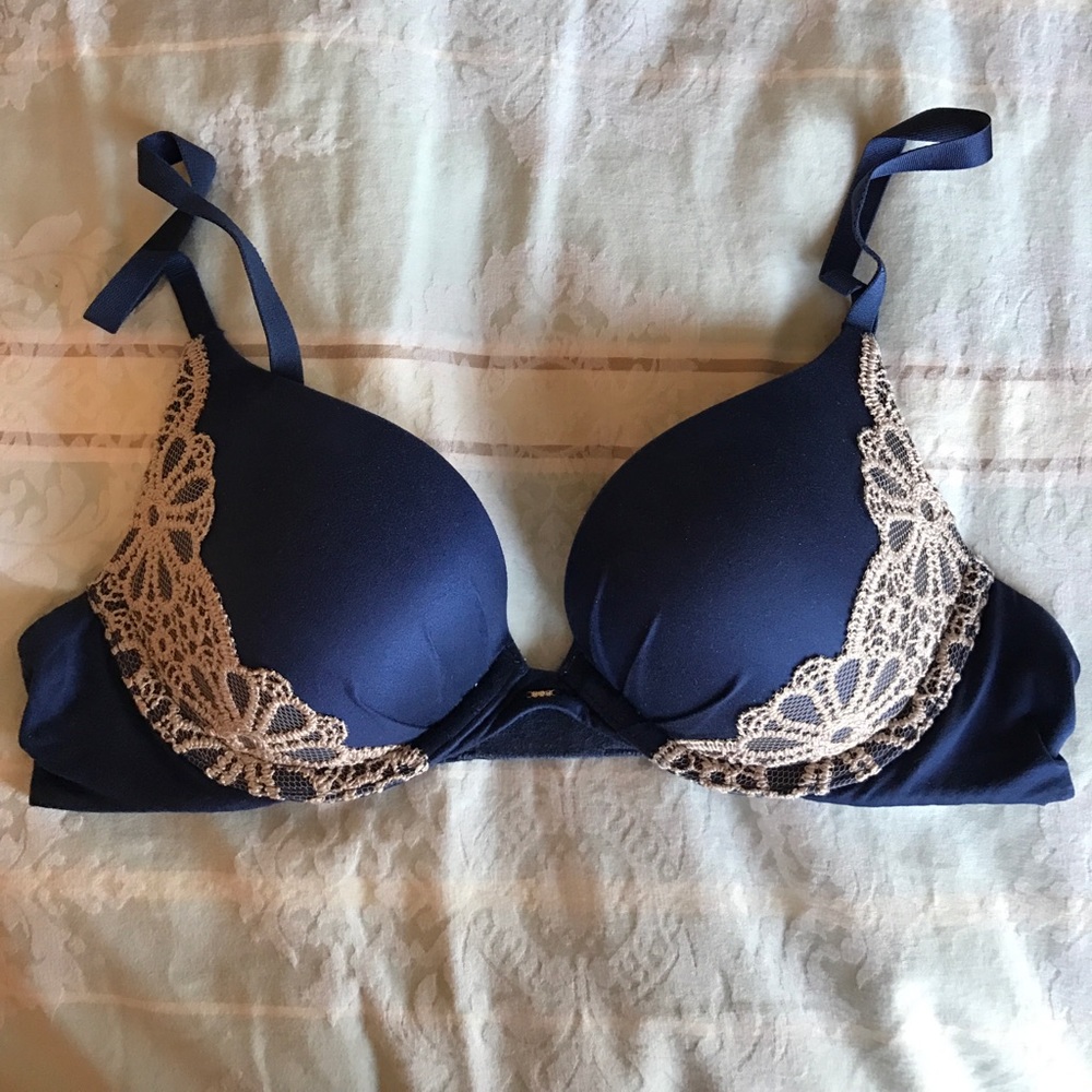 Victoria Secret Fabulous Bra