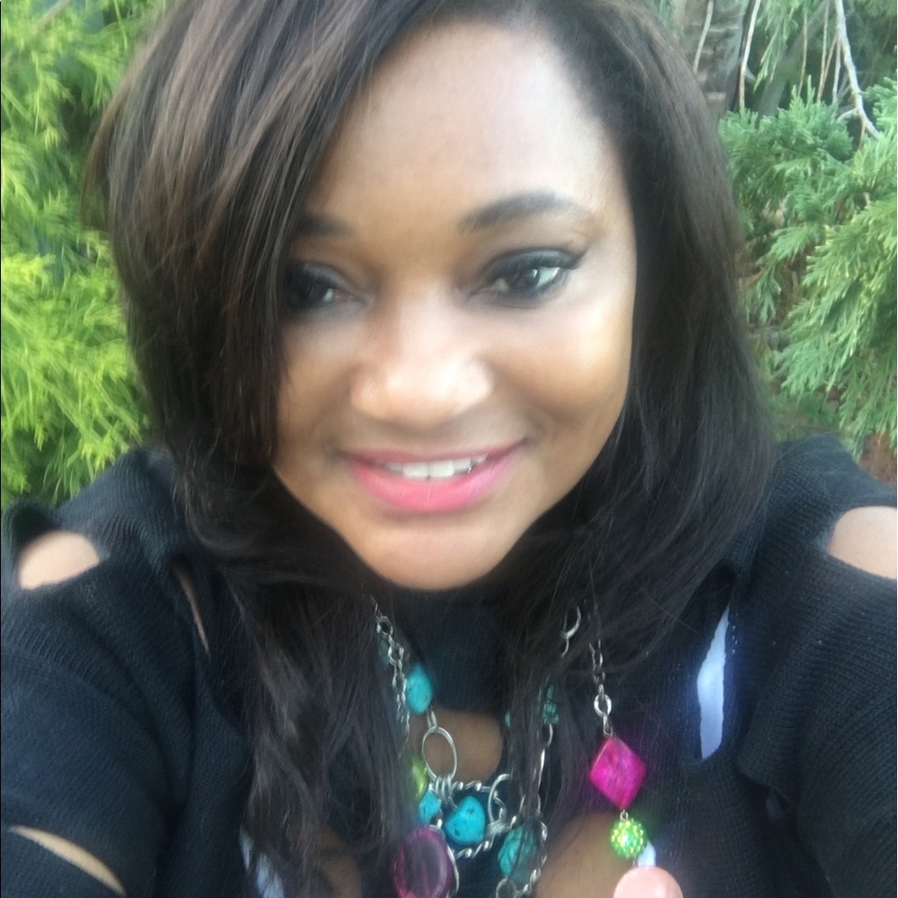 Meet your Posher, Louise