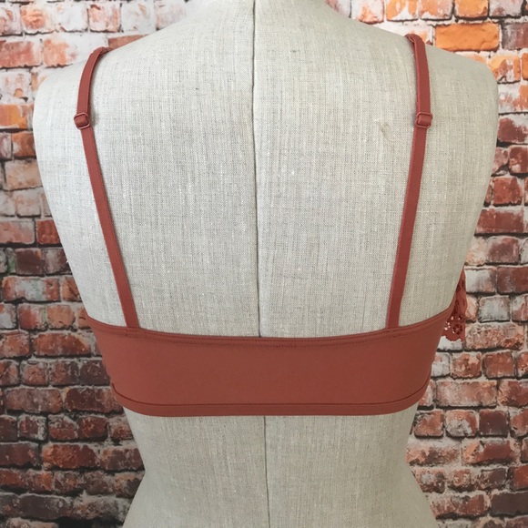 3/$25 shipped Victoria's Secret flutter bandeau - Picture 6 of 7