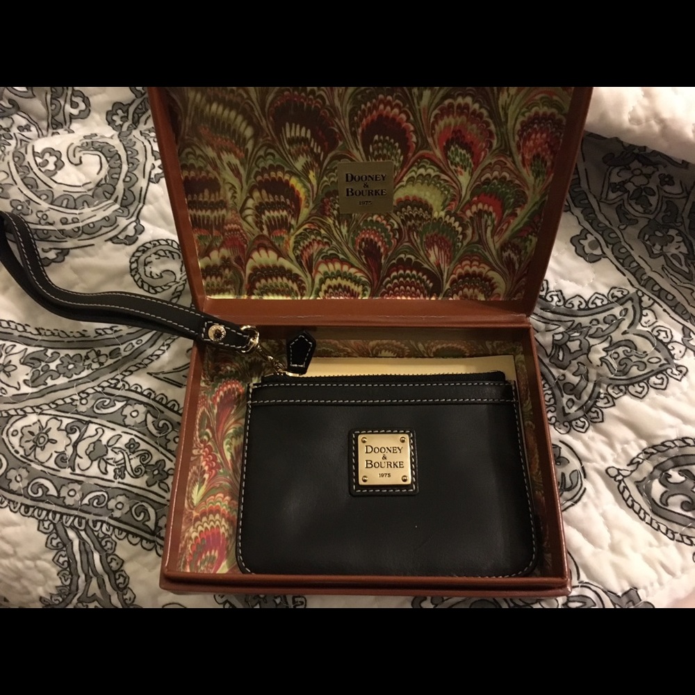 Brand New Black Leather Dooney & Bourke Wristlet