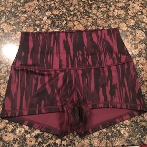 Lululemon wunder under shorts size 8