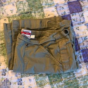 Cargo Capris in Light Olive Green