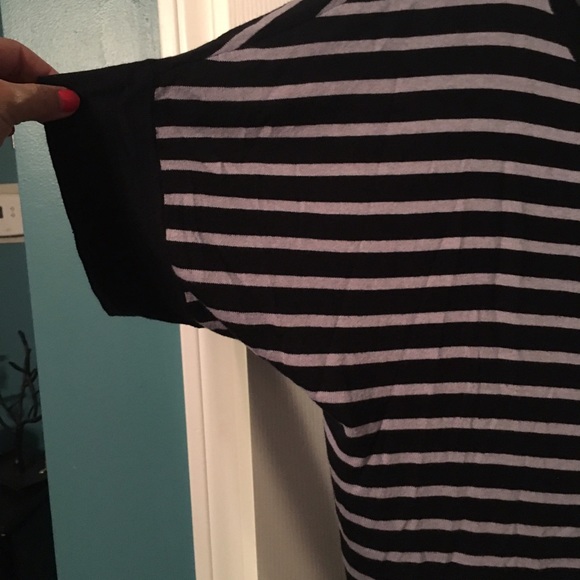 Ann Taylor Navy Lavender Short Sleeve Sweater - Picture 3 of 3