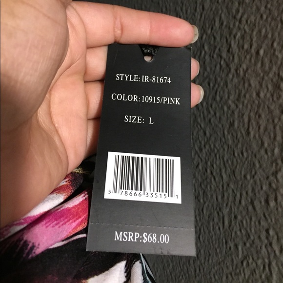 Short Sleeve Blouse - Picture 2 of 2