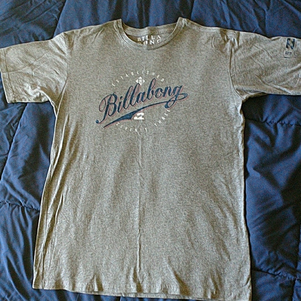 Billabong t shirt
