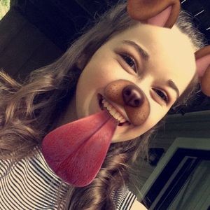 Meet your Posher, Ava