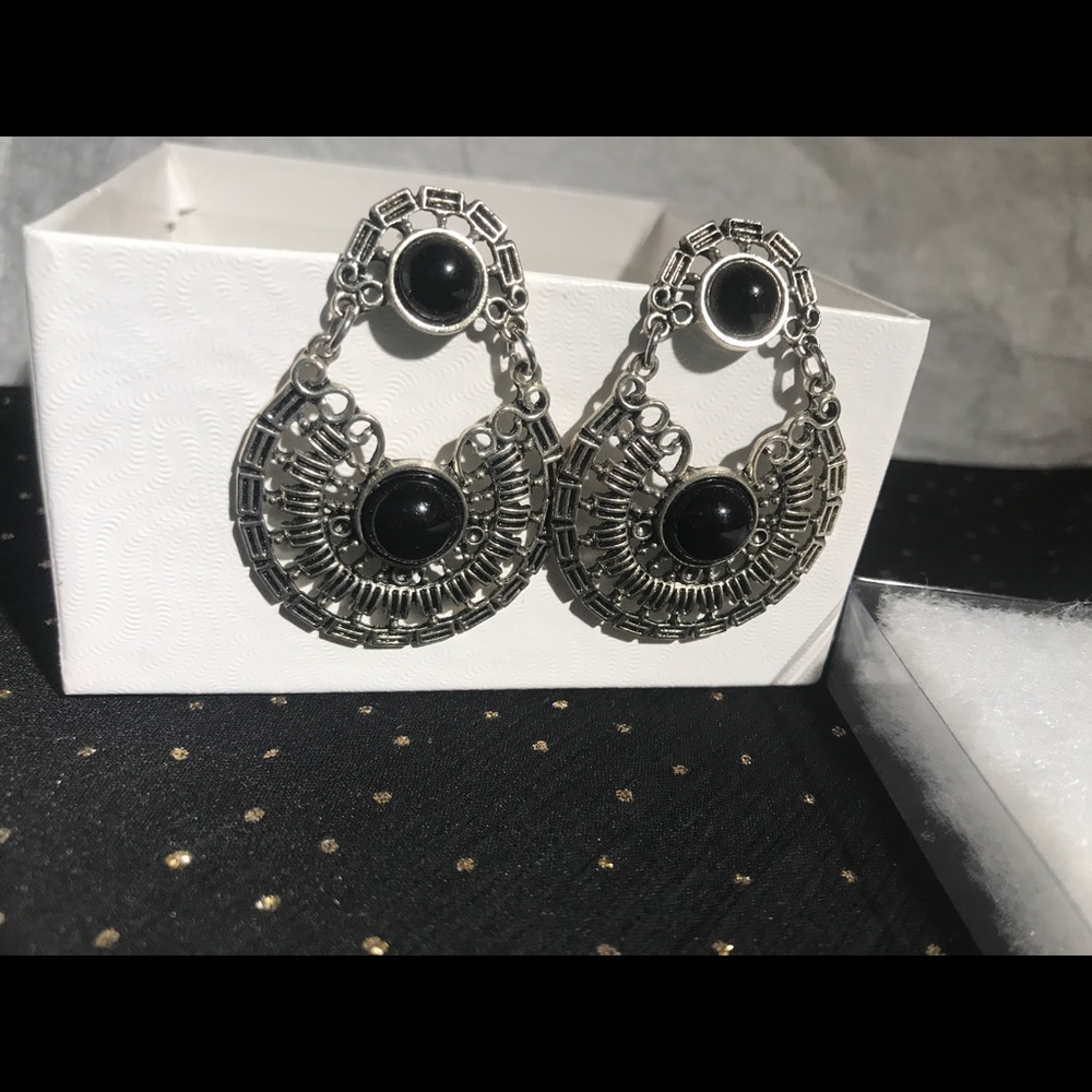 Teardrop shaped earrings