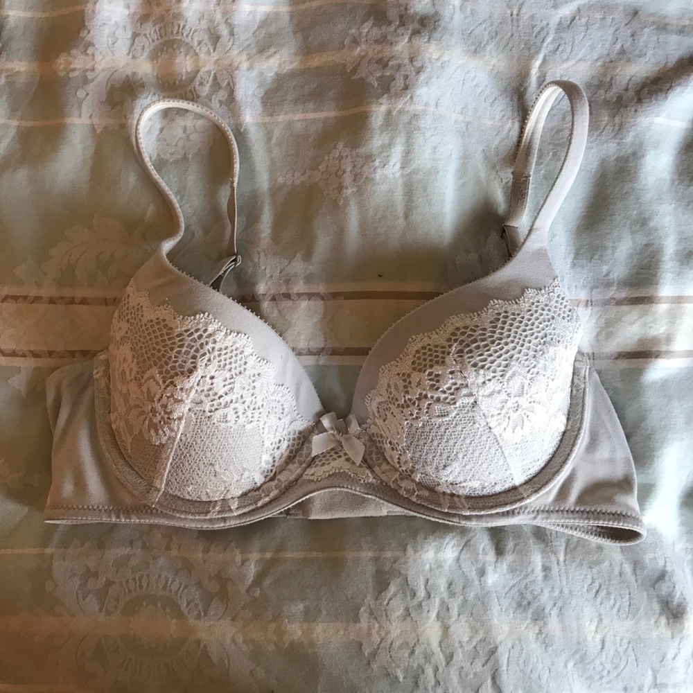 Body by Victoria Secret Light Grey Lace Bra