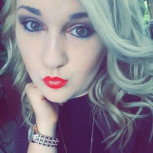 Meet your Posher, Kristen