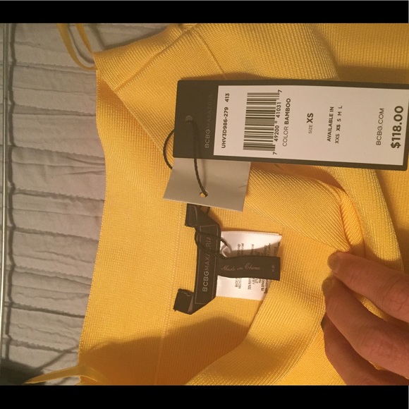 BCBG yellow body con skirt - Picture 2 of 3