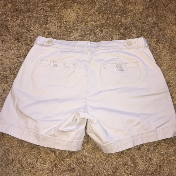 Calvin Klein - Tan Size 2 Shorts - Picture 2 of 4