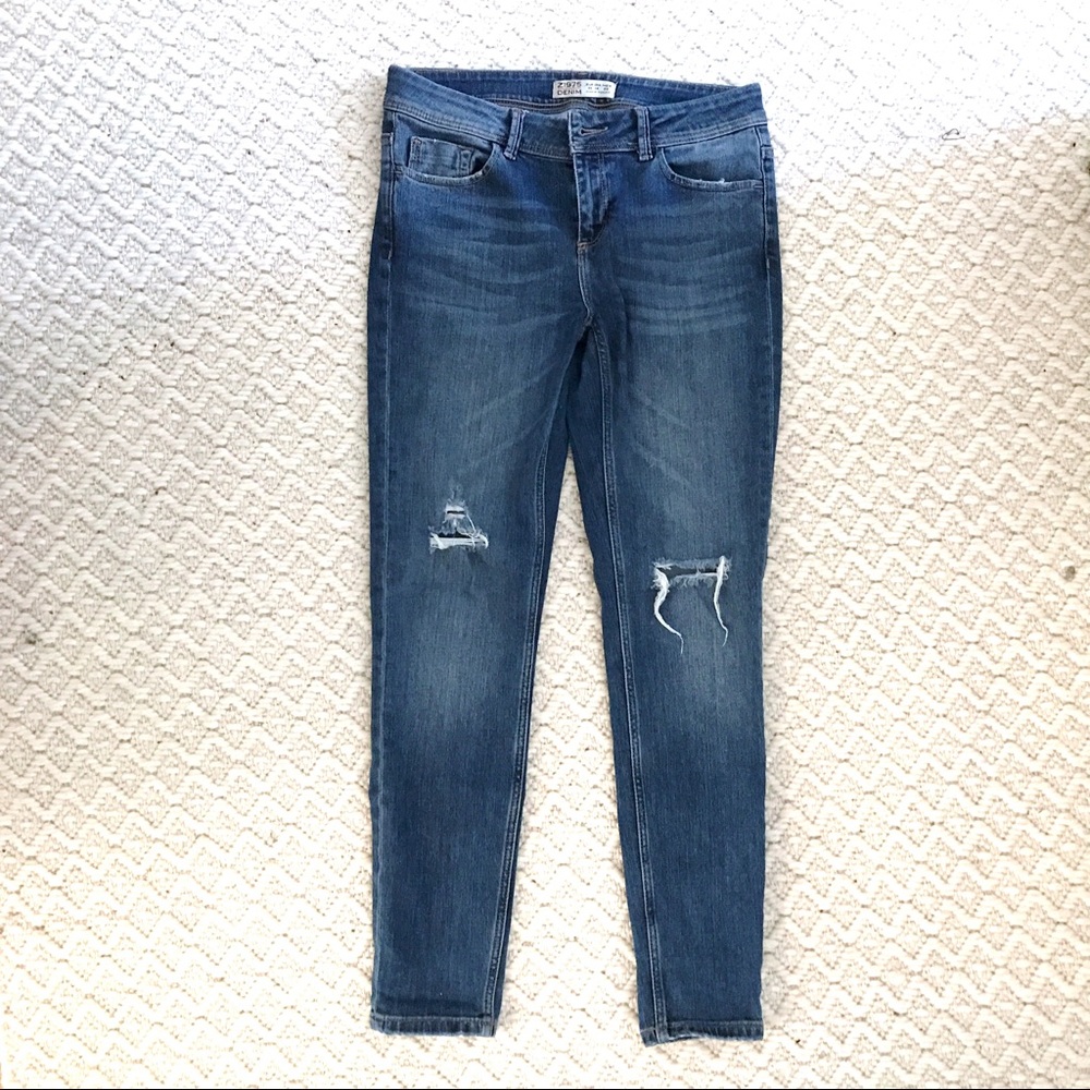 Zara mid rise jeans with knee slits