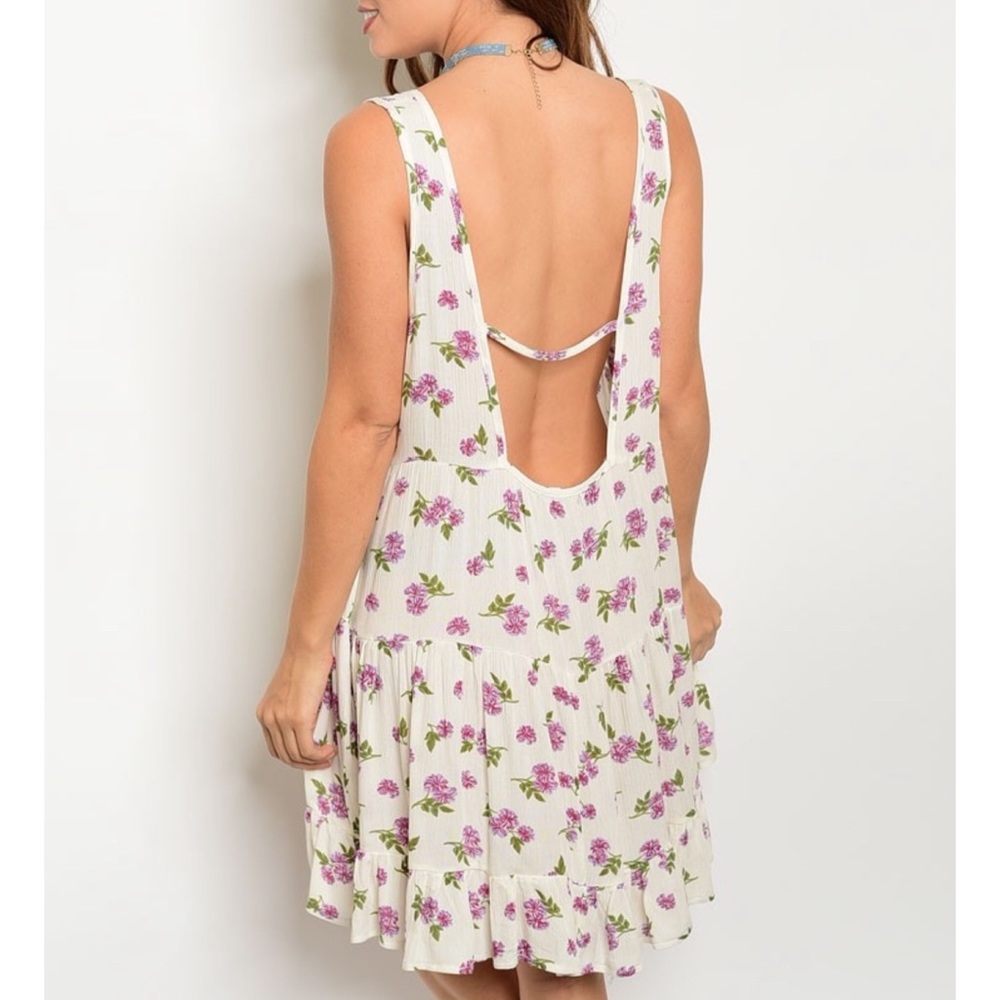 SALElow back ivory floral tunic dress - Picture 2 of 3
