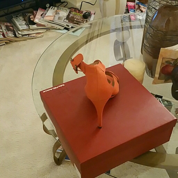 Sandal - Picture 3 of 3