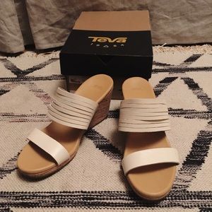 Teva Arrabelle Slide in White Leather