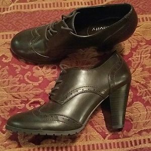 Wingtip Pumps
