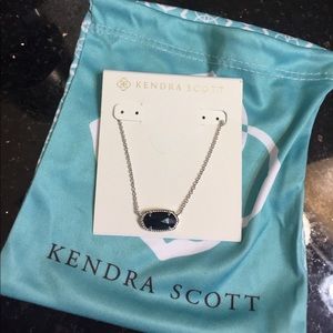 Black Kendra Scott necklace