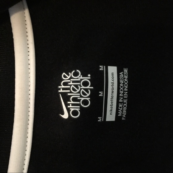 NWOT Black Nike warm-up jacket - Picture 4 of 4