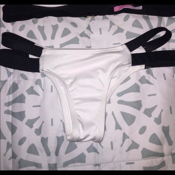 Black and white Victoria secret swim suit - Picture 2 of 5