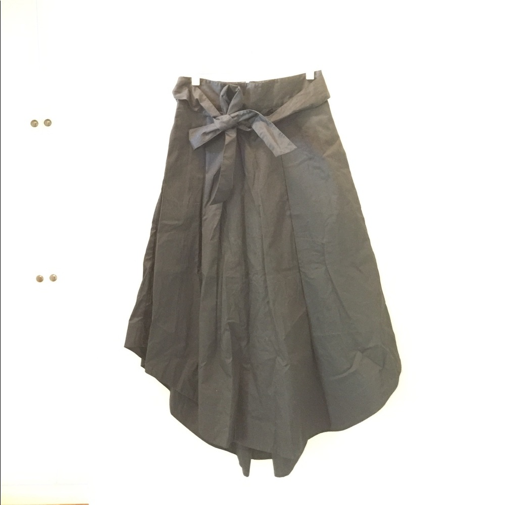 NWOT Kendall + Kylie in store black skirt SMALL