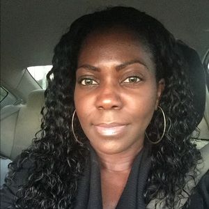 Meet your Posher, Jeanine