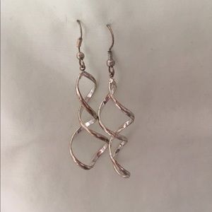Twisting silver earrings