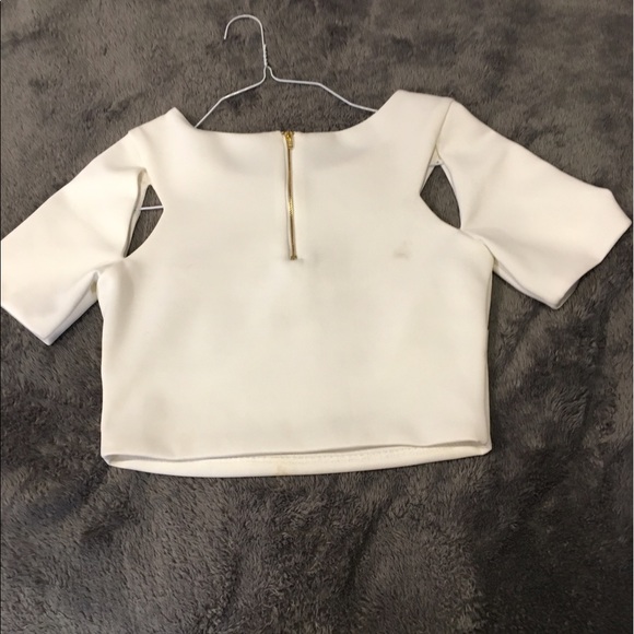 Nice cute crop top - Picture 2 of 5